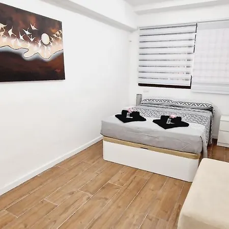 Fantastic 3 Bedroom Next Playa Americas & Wifi Free 펜션 Playa Feñabe