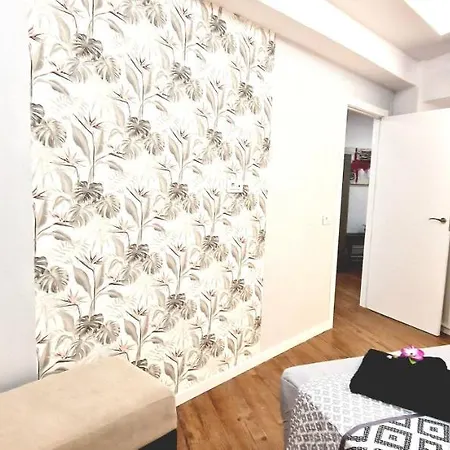 Fantastic 3 Bedroom Next Playa Americas & Wifi Free Playa Feñabe