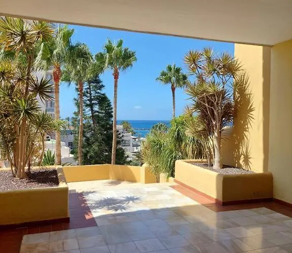 Fantastic 3 Bedroom Next Playa Americas & Wifi Free Ferienhaus Playa Feñabe