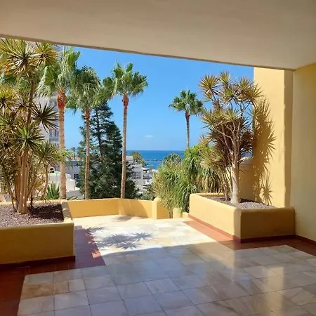 Fantastic 3 Bedroom Next Playa Americas & Wifi Free Semesterbostad Playa Feñabe