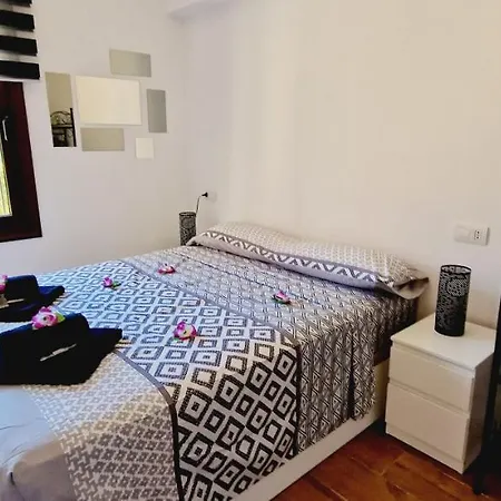 Fantastic 3 Bedroom Next Playa Americas & Wifi Free Playa Feñabe