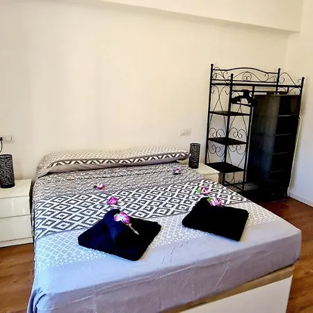 Semesterbostad Fantastic 3 Bedroom Next Playa Americas & Wifi Free